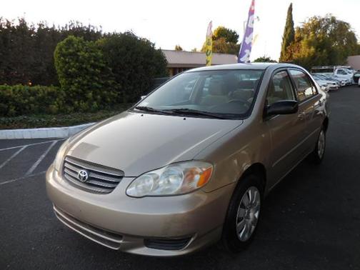 2004 Toyota Corolla LE