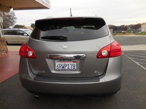 2011 Nissan Rogue SV