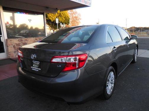 2012 Toyota Camry LE