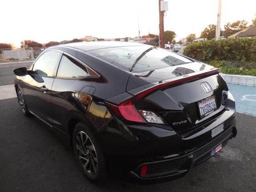 2016 Honda Civic LX-P