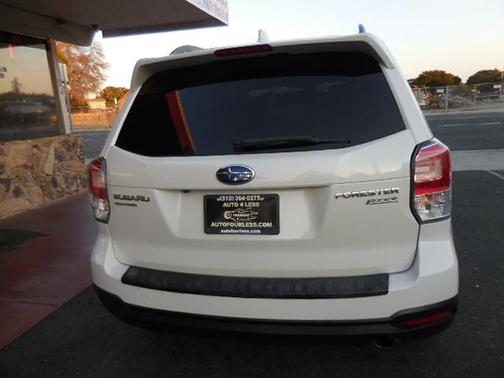 2017 Subaru Forester 2.5i Touring