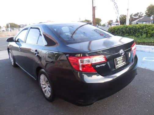 Blue 2013 Toyota Camry LE