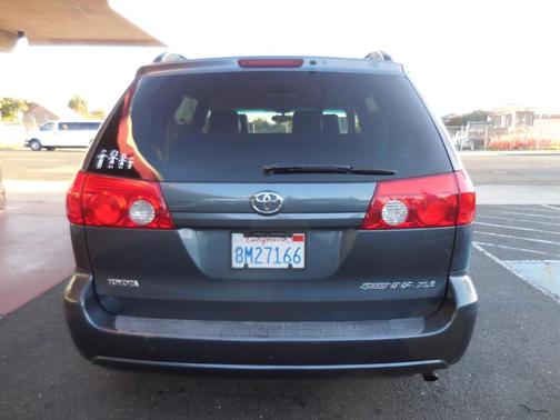 2008 Toyota Sienna XLE