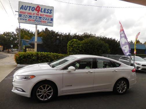 2017 Ford Fusion Hybrid SE