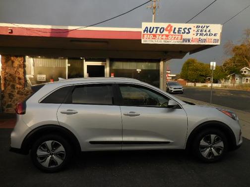 2020 Kia Niro LX