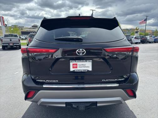 2022 Toyota Highlander Platinum