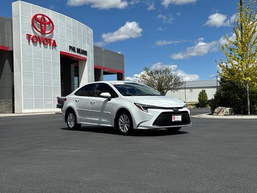 Wind Chill Pearl 2025 Toyota Corolla Hybrid LE