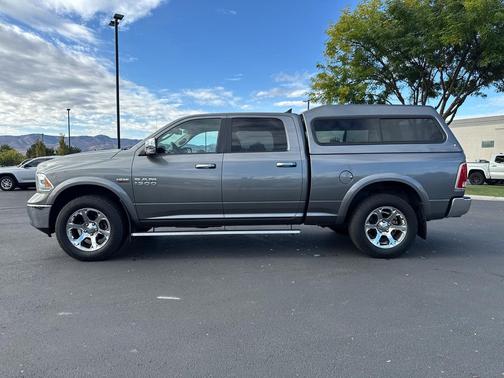 Black Clearcoat 2013 RAM 1500 Laramie