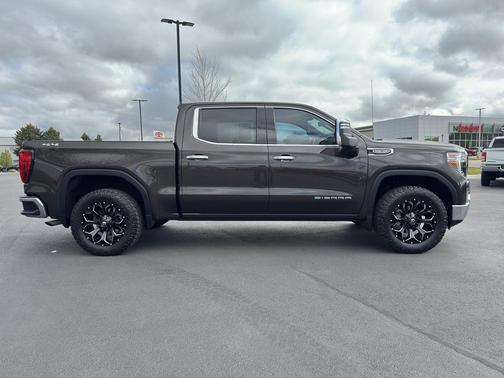 Brownstone Metallic 2021 GMC Sierra 1500 SLT