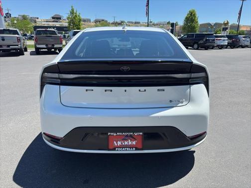 2025 Toyota Prius L