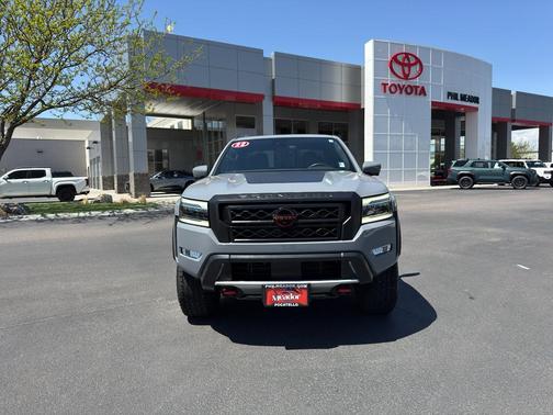 2022 Nissan Frontier PRO-4X