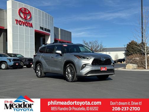 2021 Toyota Highlander Hybrid Platinum