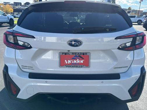 Crystal White Pearl 2024 Subaru Crosstrek Limited