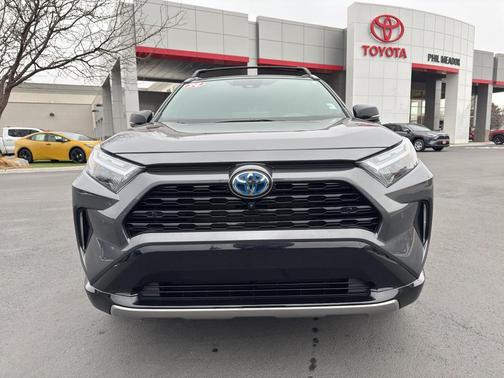2024 Toyota RAV4 Hybrid SE
