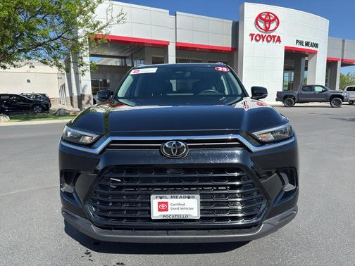 Midnight Black Metallic 2025 Toyota Grand Highlander XLE