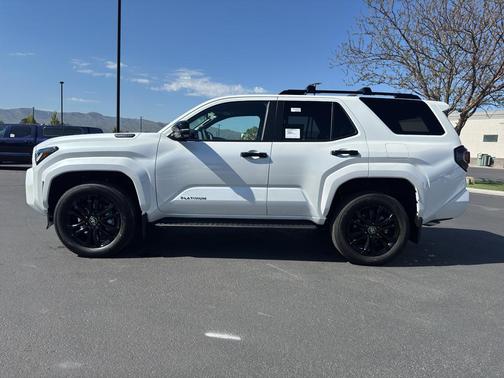 Wind Chill Pearl 2026 Toyota 4Runner Hybrid Platinum
