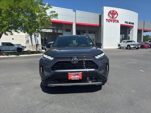 2025 Toyota RAV4 Hybrid SE