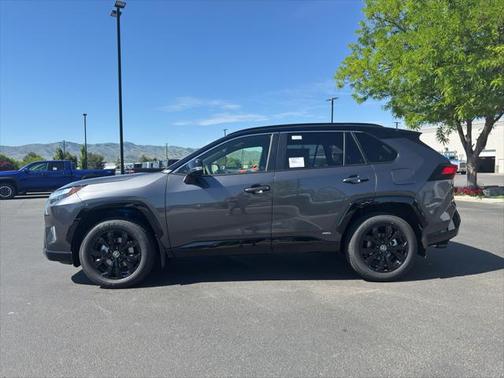 2025 Toyota RAV4 Hybrid SE