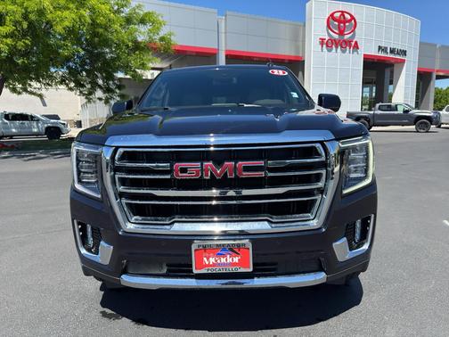 Midnight Blue Metallic 2023 GMC Yukon XL SLT