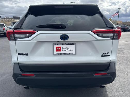 2023 Toyota RAV4 Hybrid XLE Premium