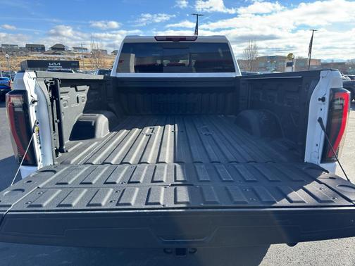 2024 GMC Sierra 2500 AT4X