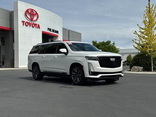 Crystal White Tricoat 2022 Cadillac Escalade ESV Sport Platinum