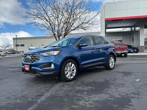 2022 Ford Edge Titanium