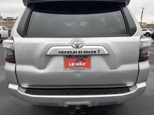 2022 Toyota 4Runner SR5