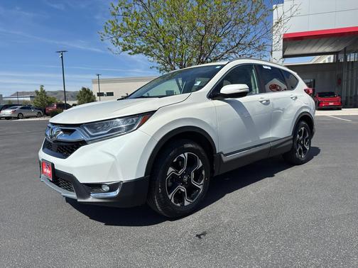 Whi/White 2017 Honda CR-V Touring