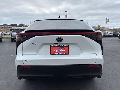 2026 Toyota bZ XLE Plus