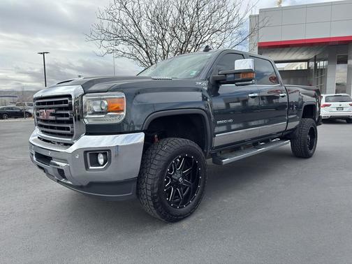 2017 GMC Sierra 2500 SLT