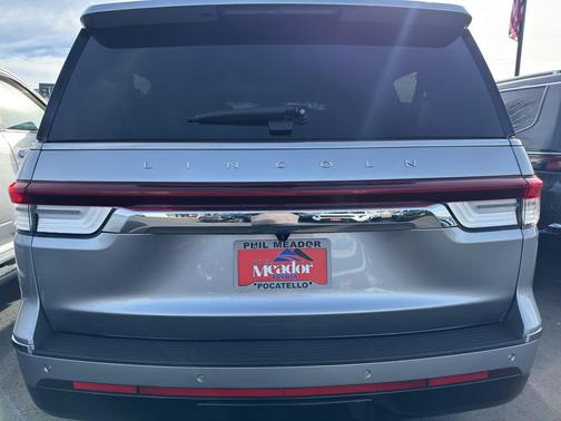 2024 Lincoln Navigator Premiere