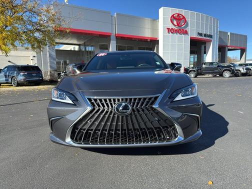 2024 Lexus ES 300h Premium