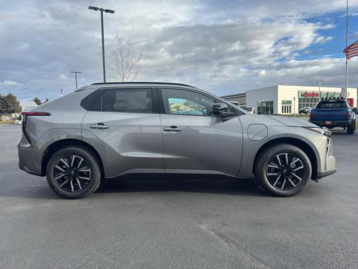 2026 Toyota bZ XLE Plus