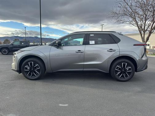 2026 Toyota bZ XLE Plus
