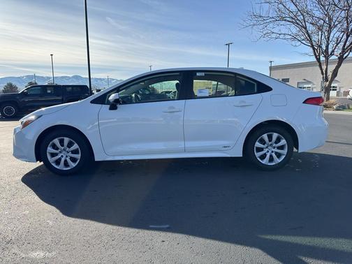 2026 Toyota Corolla Hybrid LE