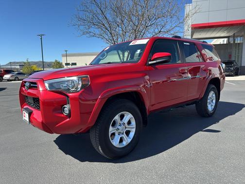 2024 Toyota 4Runner SR5