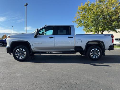 2023 Chevrolet Silverado 2500 Custom