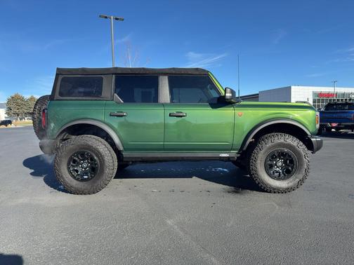 2022 Ford Bronco Badlands