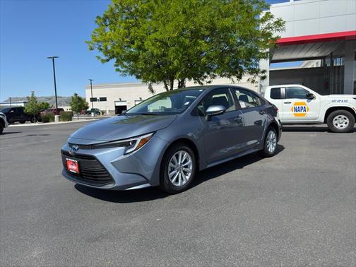2025 Toyota Corolla Hybrid LE