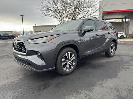 2020 Toyota Highlander XLE