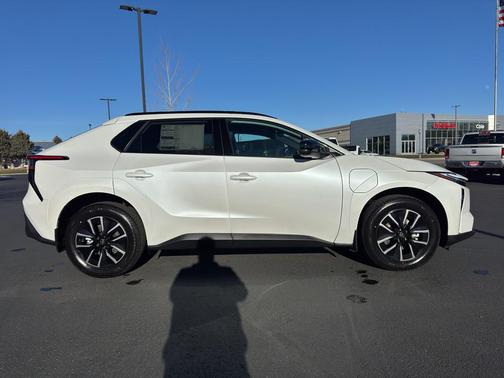 2026 Toyota bZ XLE Plus