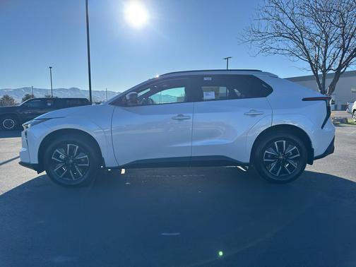 2026 Toyota bZ XLE Plus