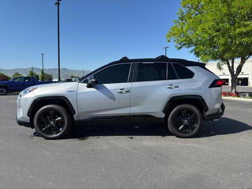 2019 Toyota RAV4 Hybrid SE