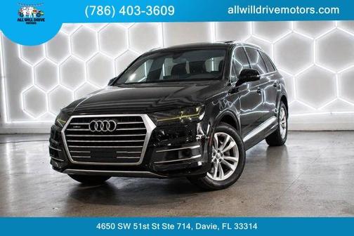 Night Black 2019 Audi Q7 55 Premium Plus