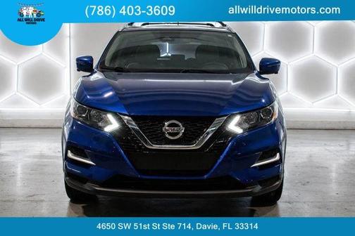 Caspian Blue 2020 Nissan Rogue Sport SL