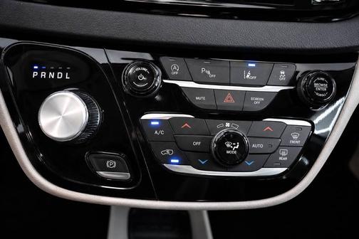 Ceramic Gray 2023 Chrysler Pacifica Touring-L