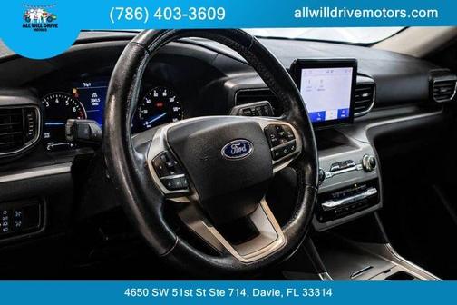 Gray 2022 Ford Explorer XLT