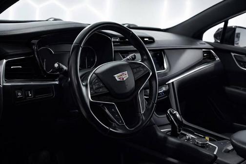 Stellar Black Metallic 2020 Cadillac XT5 Premium Luxury