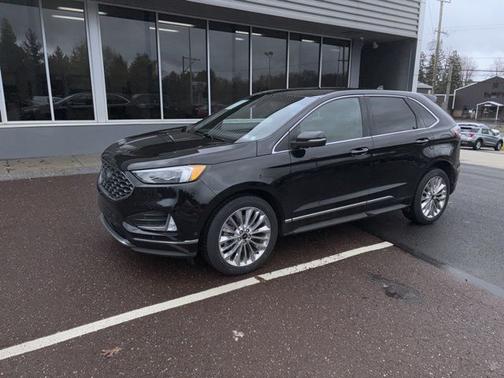 AGATE BLACK METALLIC 2024 Ford Edge TITANIUM